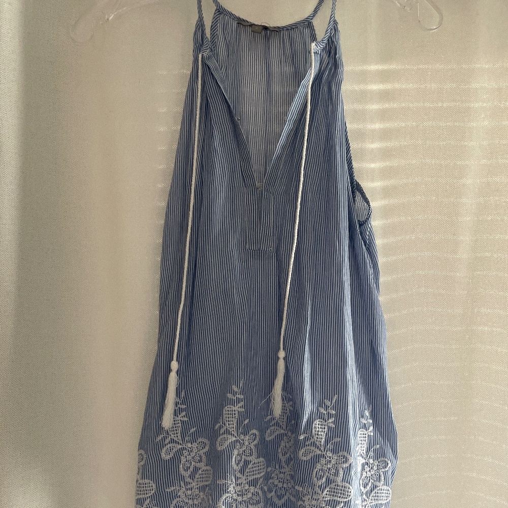 Beach wear, tank top